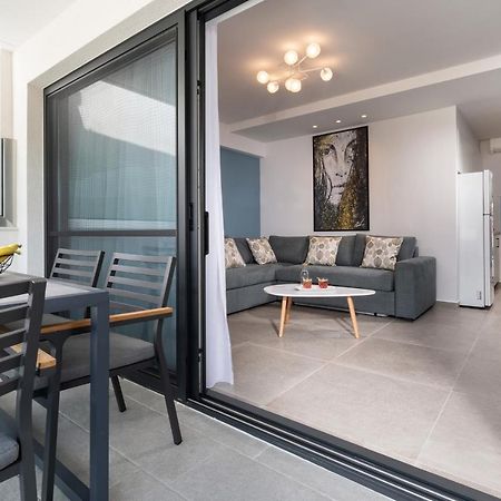 Sky Luxury Suites Sarti Eksteriør bilde