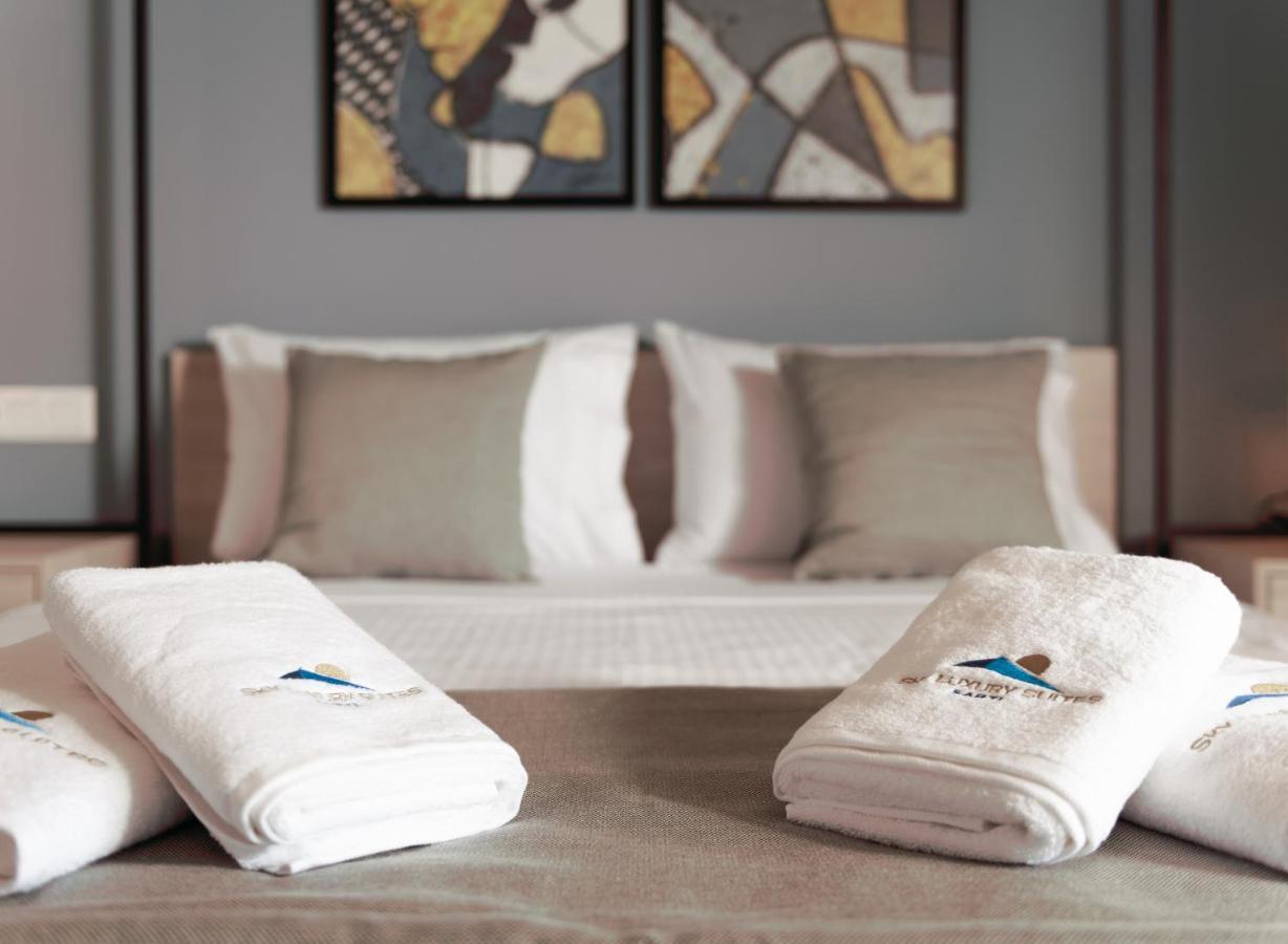 Sky Luxury Suites Sarti Eksteriør bilde