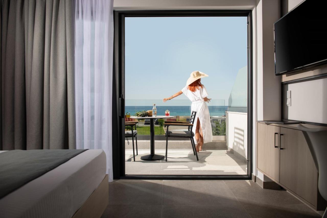 Sky Luxury Suites Sarti Eksteriør bilde