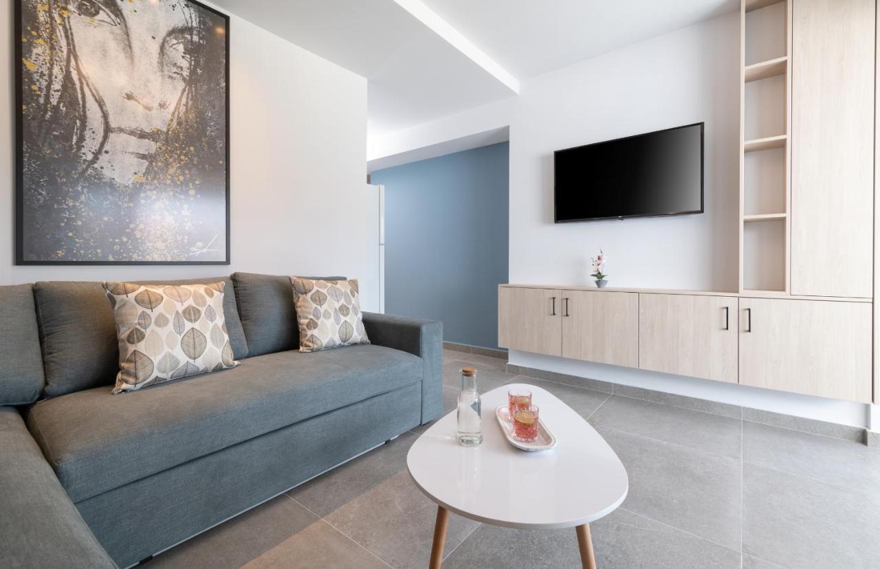 Sky Luxury Suites Sarti Eksteriør bilde