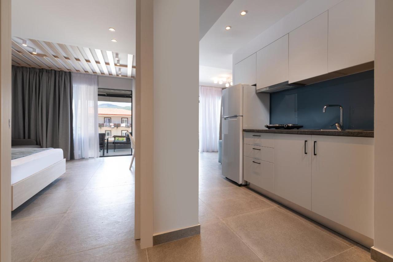 Sky Luxury Suites Sarti Eksteriør bilde