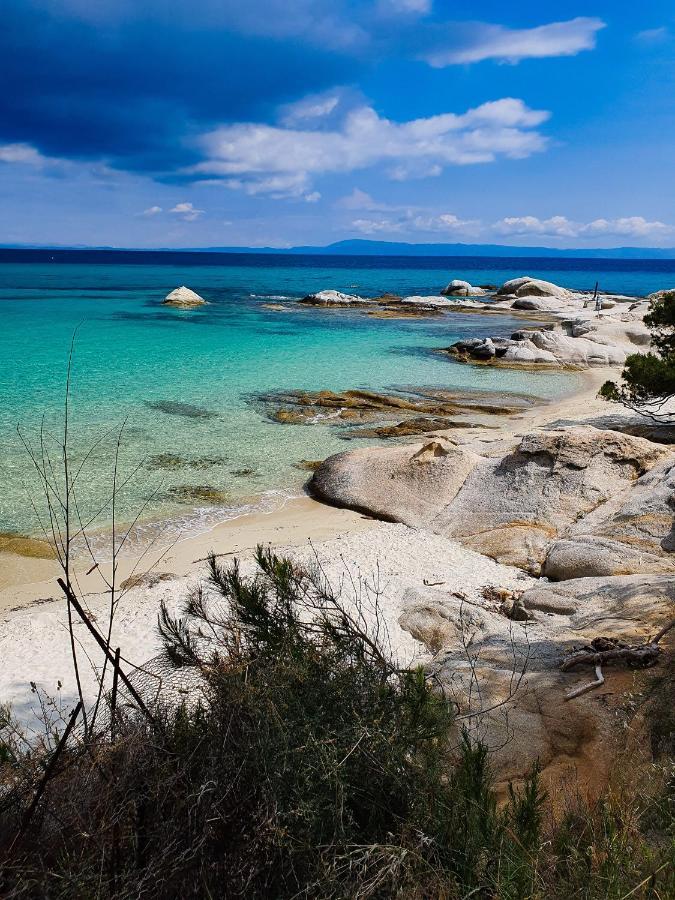 Sky Luxury Suites Sarti Eksteriør bilde